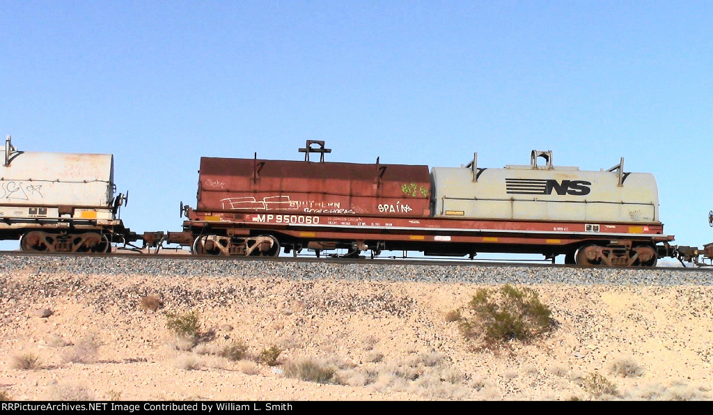 WB Manifest Frt at Erie NV W-MidTrnSlvs&Pshr -106